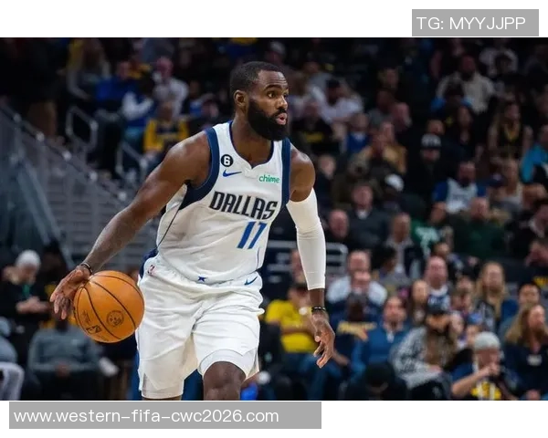 欧洲杯足球流氓现象解析及其对赛事安全的影响与应对策略探讨