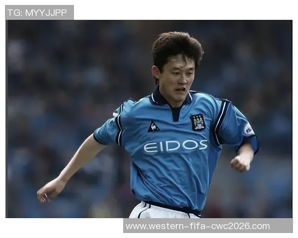 足球亚当斯的传奇之路:从草根球员到世界舞台的闪耀明星 足球亚当斯的传奇之路:从草根球员到世界舞台的闪耀明星